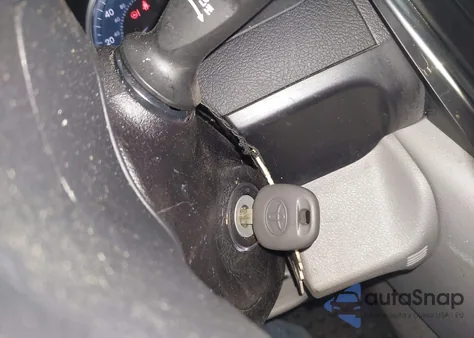 2017 Toyota Camry Le z USA, uszkodzony, nr VIN 4T1BF1FK7HU744958